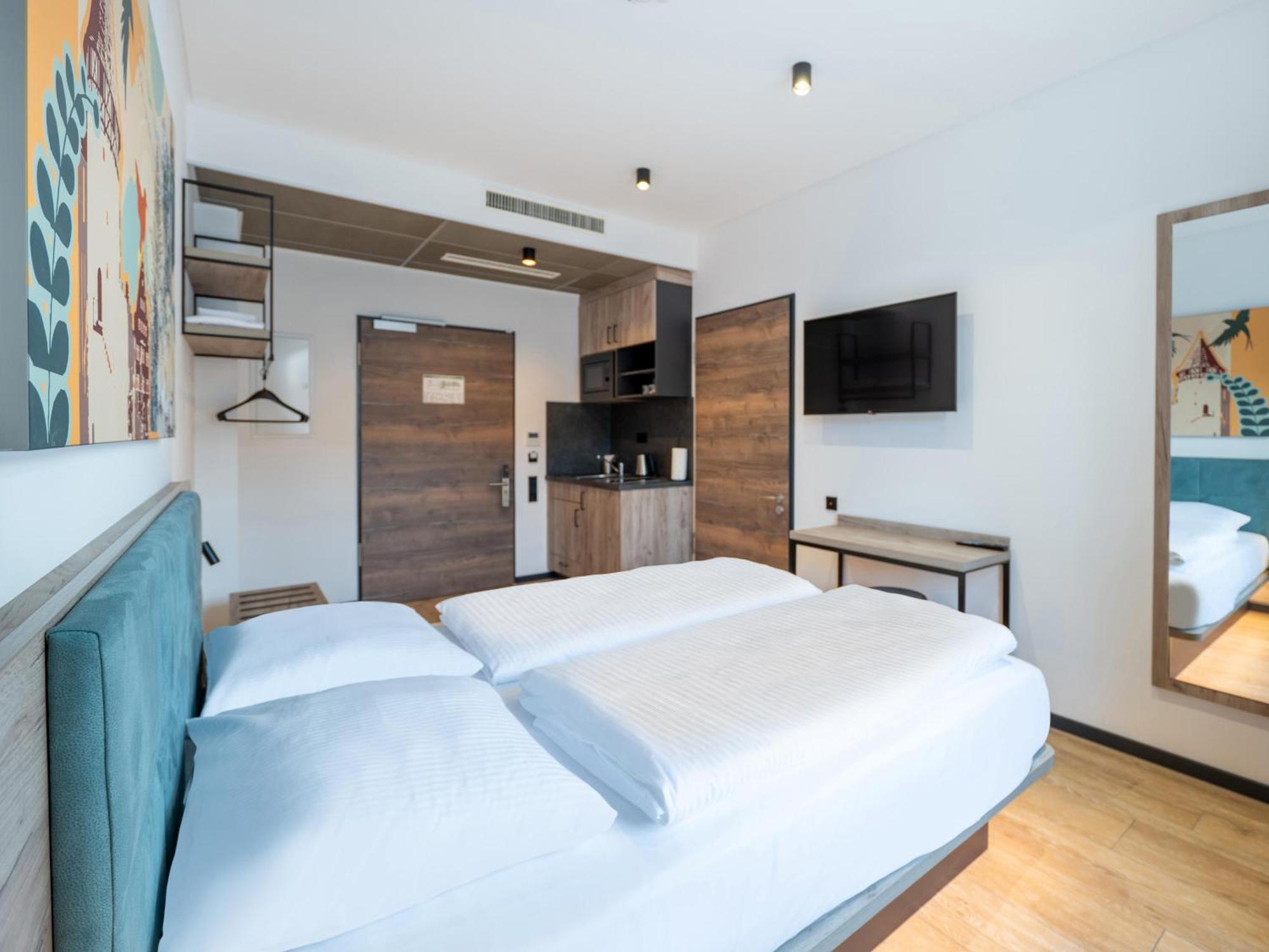 B&B Hotel Albstadt-Hbf Bagian luar foto