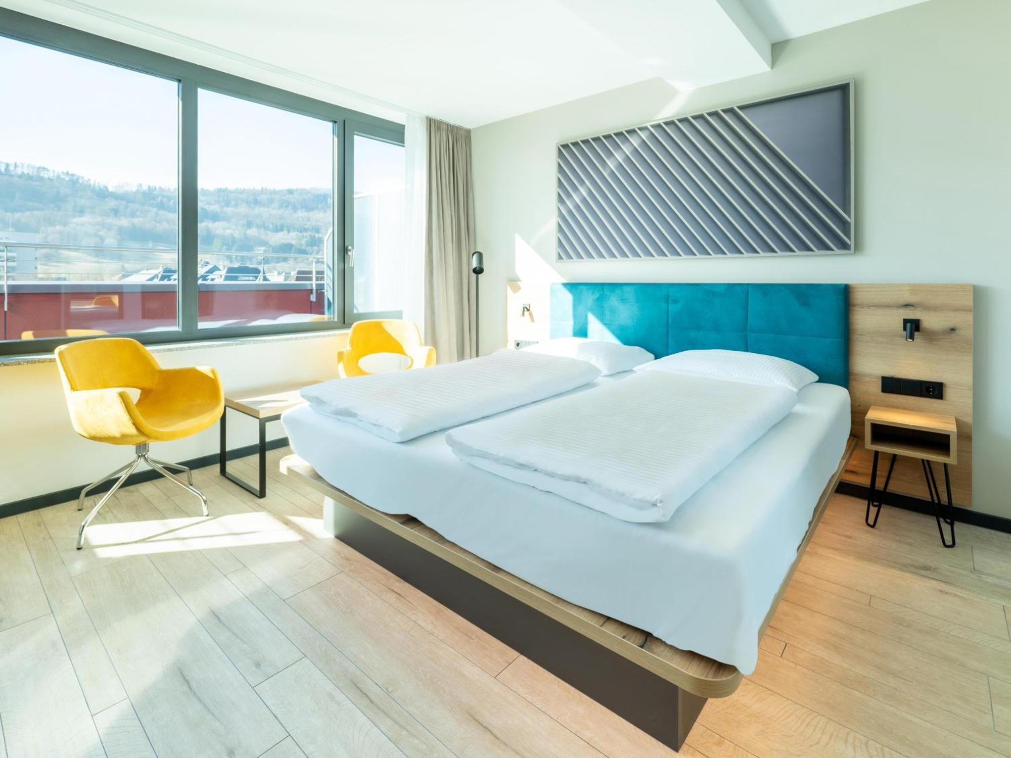 B&B Hotel Albstadt-Hbf Bagian luar foto