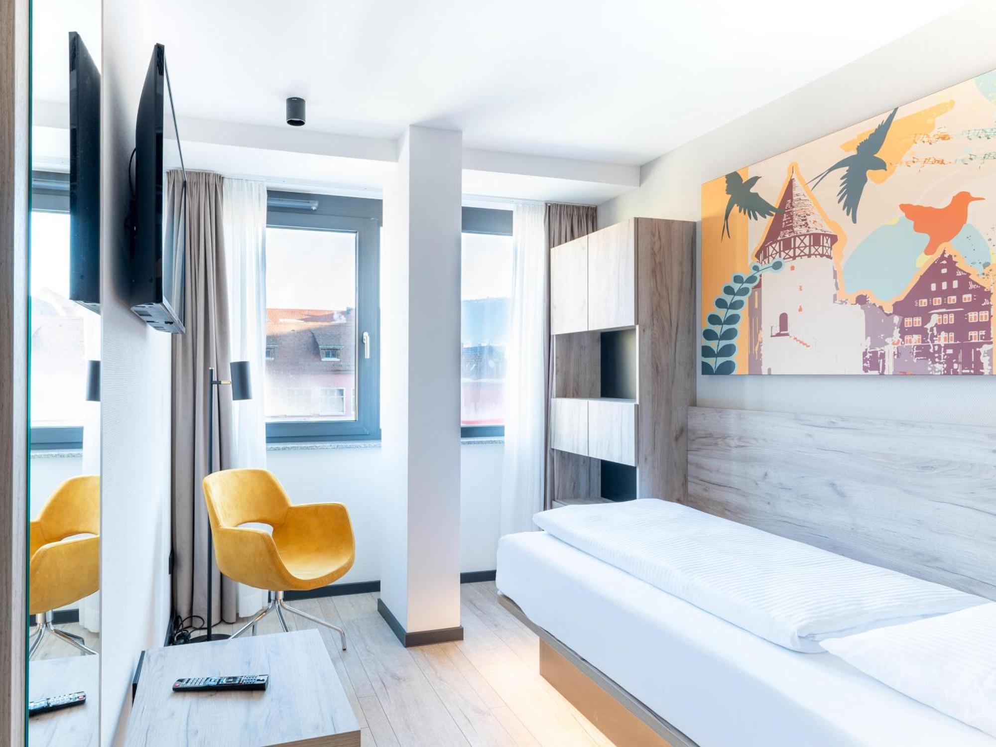 B&B Hotel Albstadt-Hbf Bagian luar foto