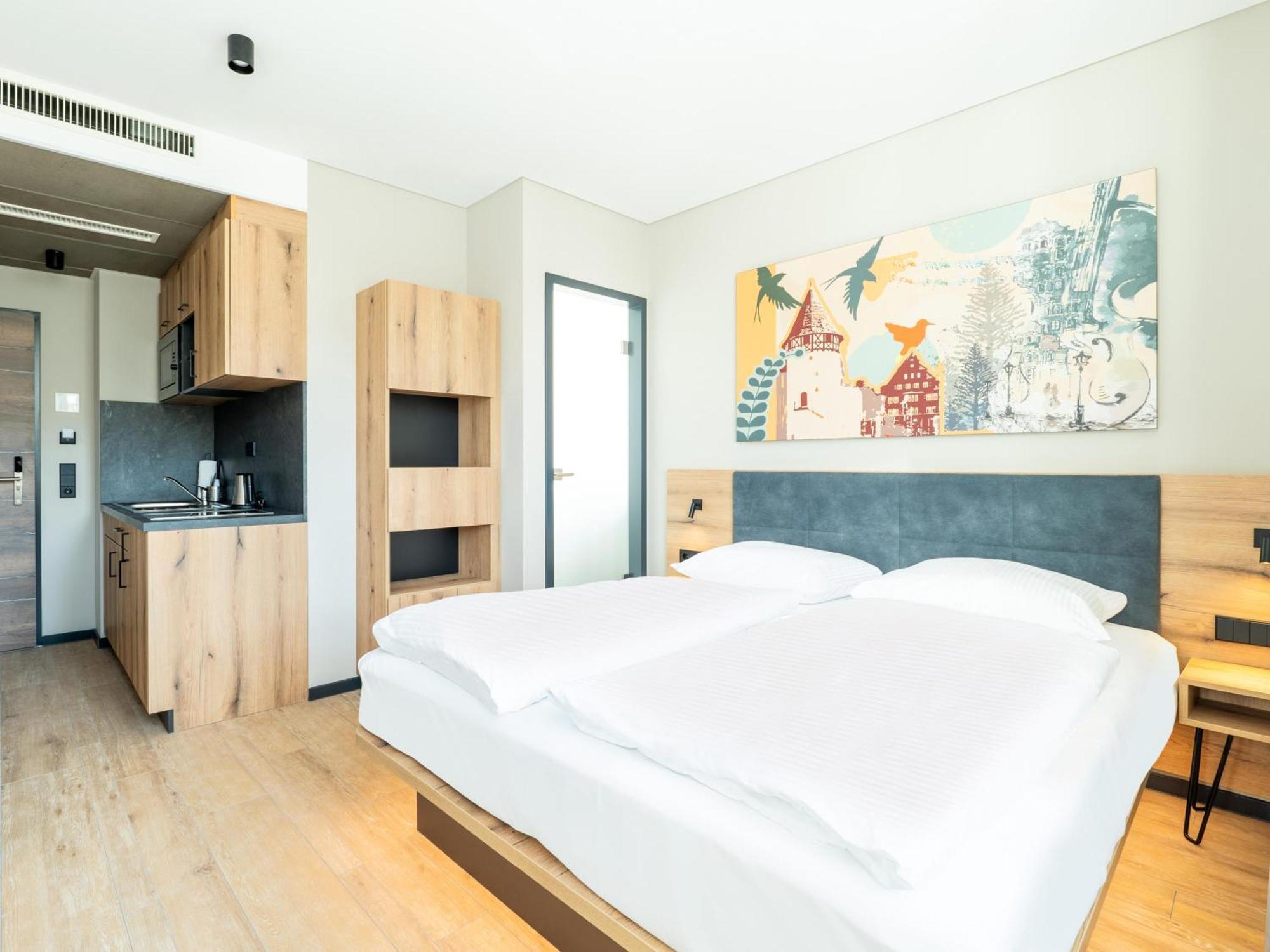 B&B Hotel Albstadt-Hbf Bagian luar foto