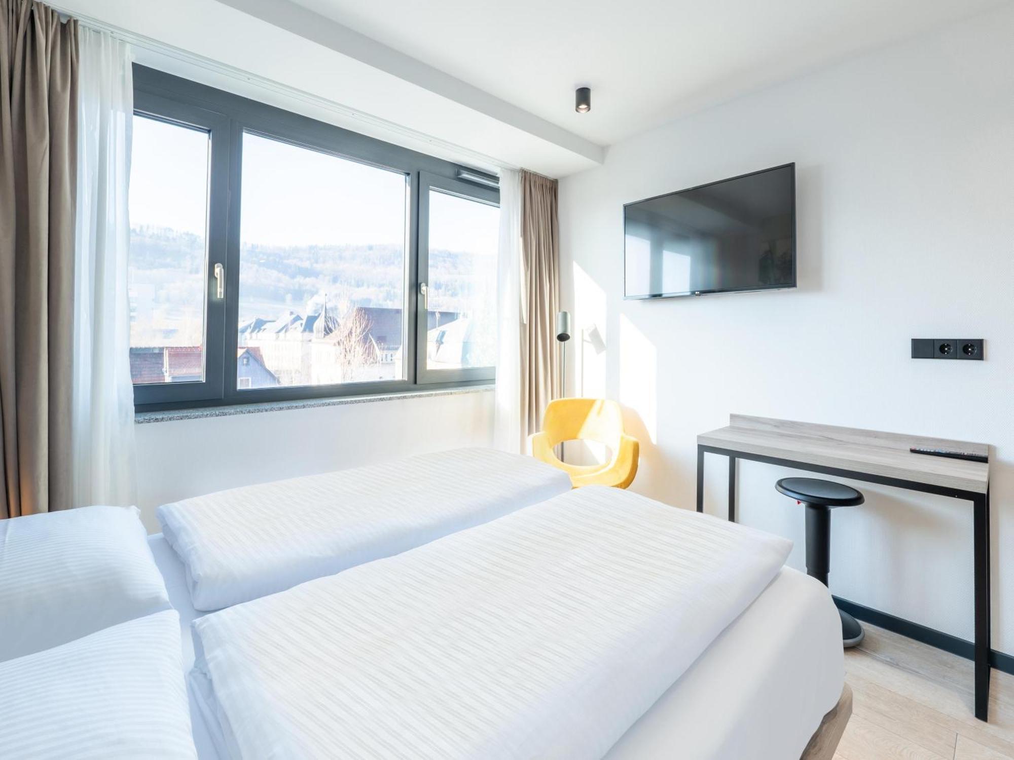 B&B Hotel Albstadt-Hbf Bagian luar foto
